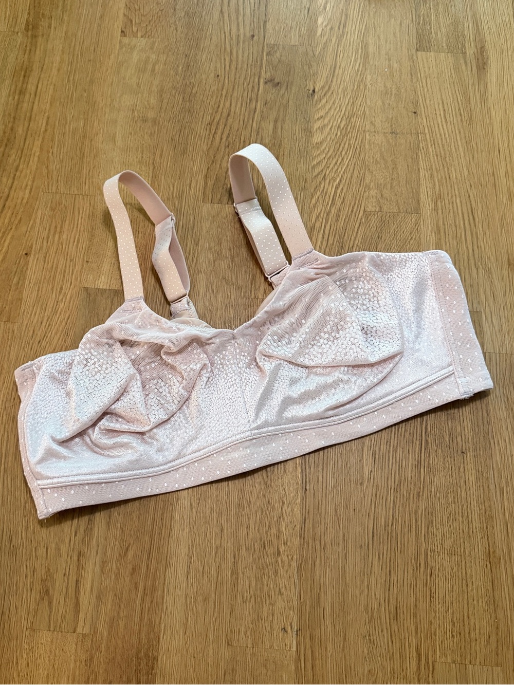 Wacoal 42DDD Nude Back Appeal Wire Free Bra Style 852303